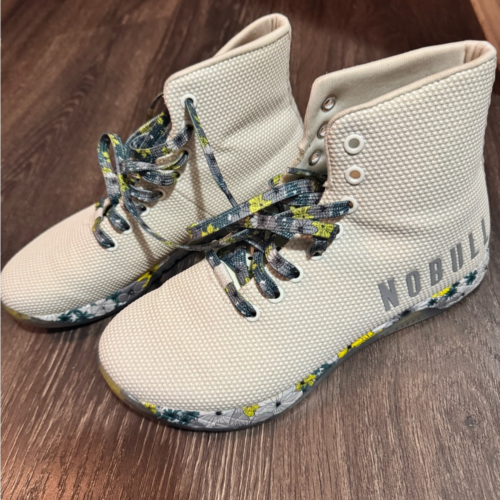 NOBULL Cream and Yellow Urban Boots with Textured Upper